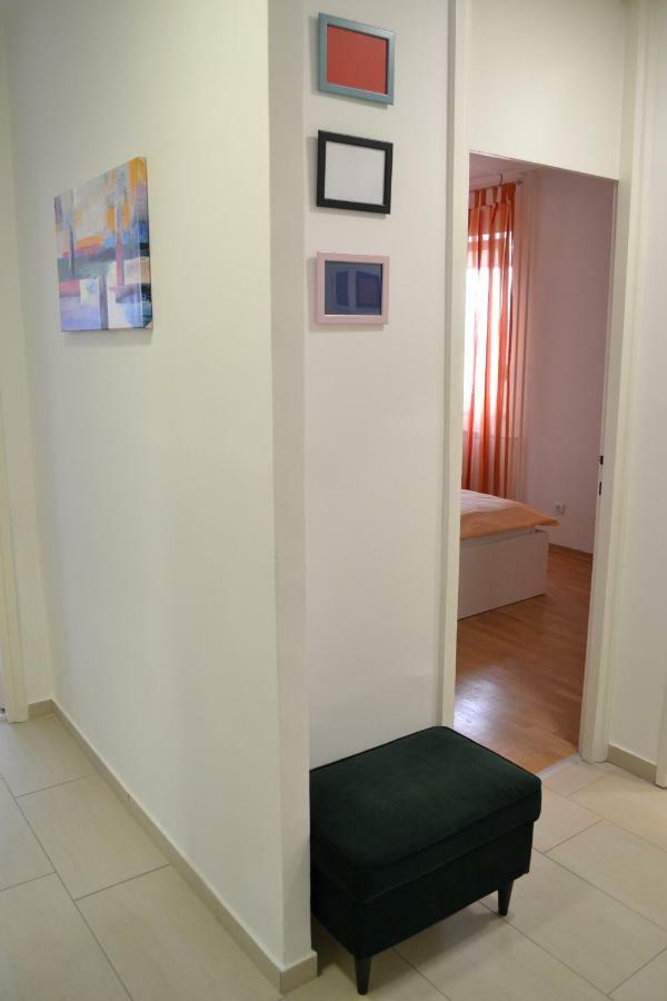 Fly Inn Velika Gorica Exterior photo
